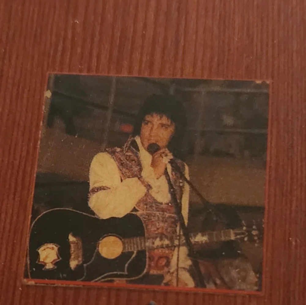 Vintage Elvis Presley Lacquered Wood Wall Clock 11.25x13.25x5/8th